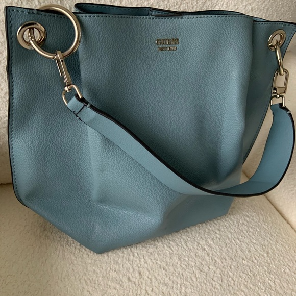 Blue guess bag - Picture 2 of 4